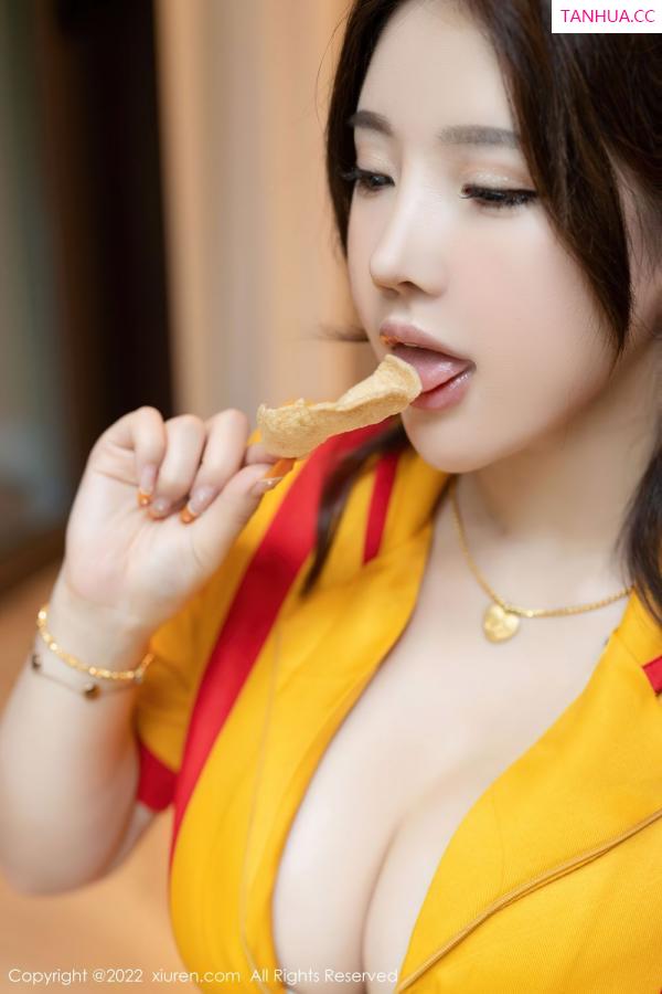 小海臀  [XiuRen]高清写真图 2022.08.29 No.5509 小海臀Rena第11张图片